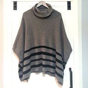 Tahari Womens M Wool Yak  Sweater Oversized Grey Black Stripe Funnel Neck Knit